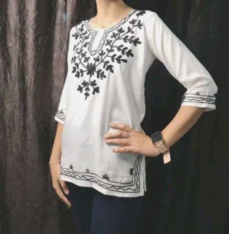 Bhai title  ✨ Elegant Black &amp; White Cotton Kurti �