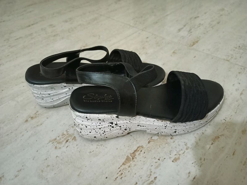 Black Wedges Sandals