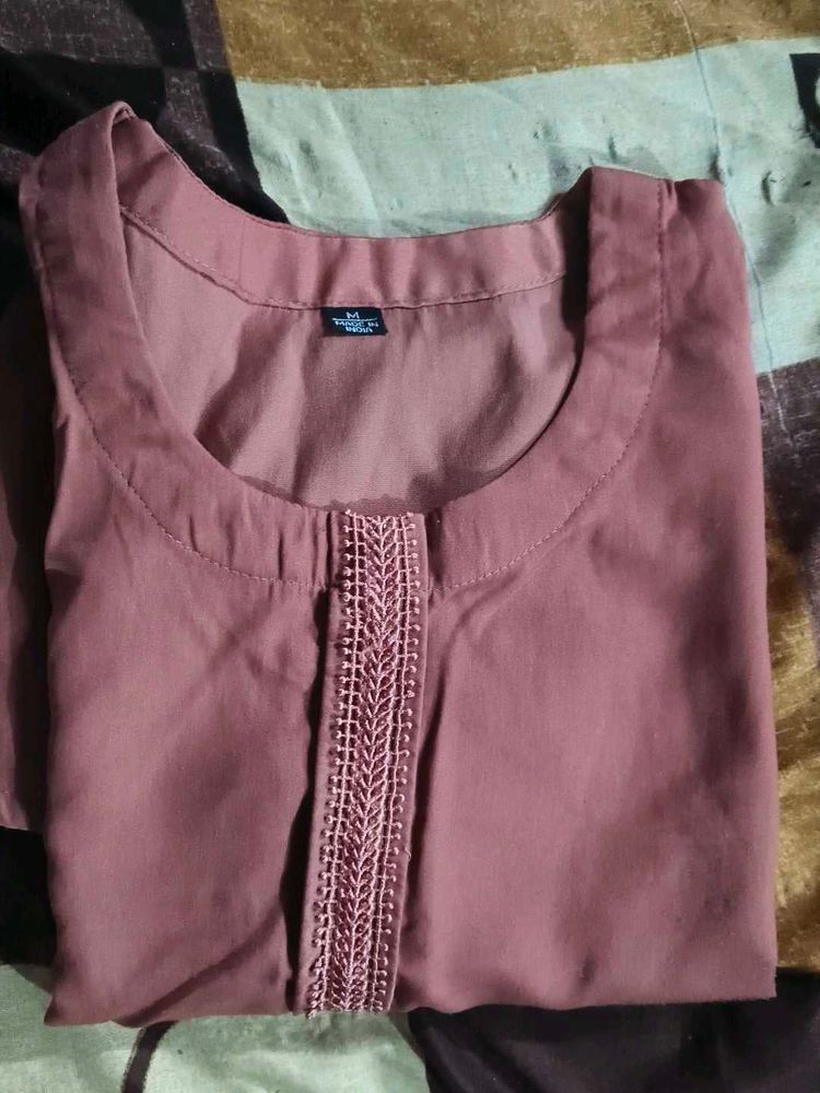 Elegant Mauve Kurti with Detail