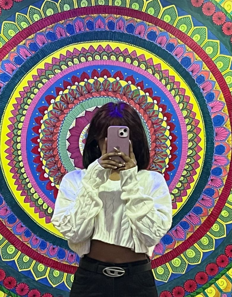 White cropped Sweater
