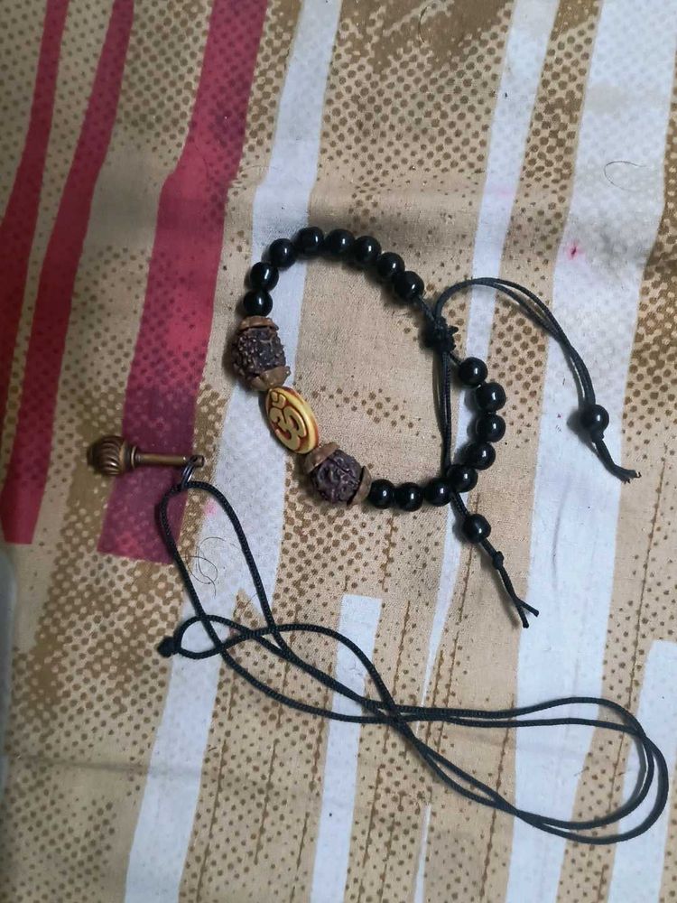 Combo Of Rudraksha 4 Mukhi 2 Rudraksh And Gada Lo