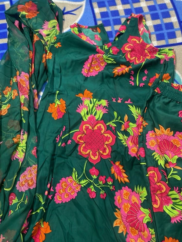 Floral Green Kurta Set with organza dupatta