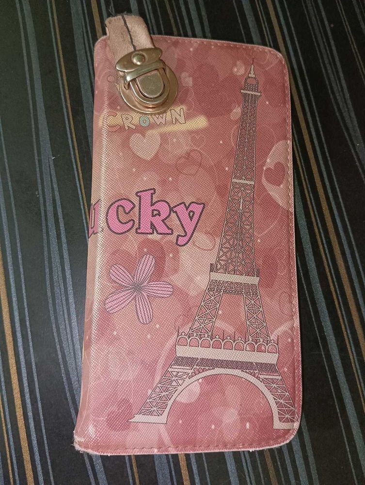 Effile Tower 🗼 Wallet