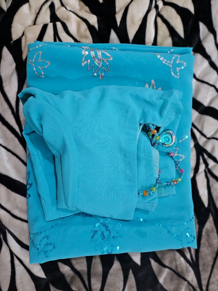Saree With Blouse