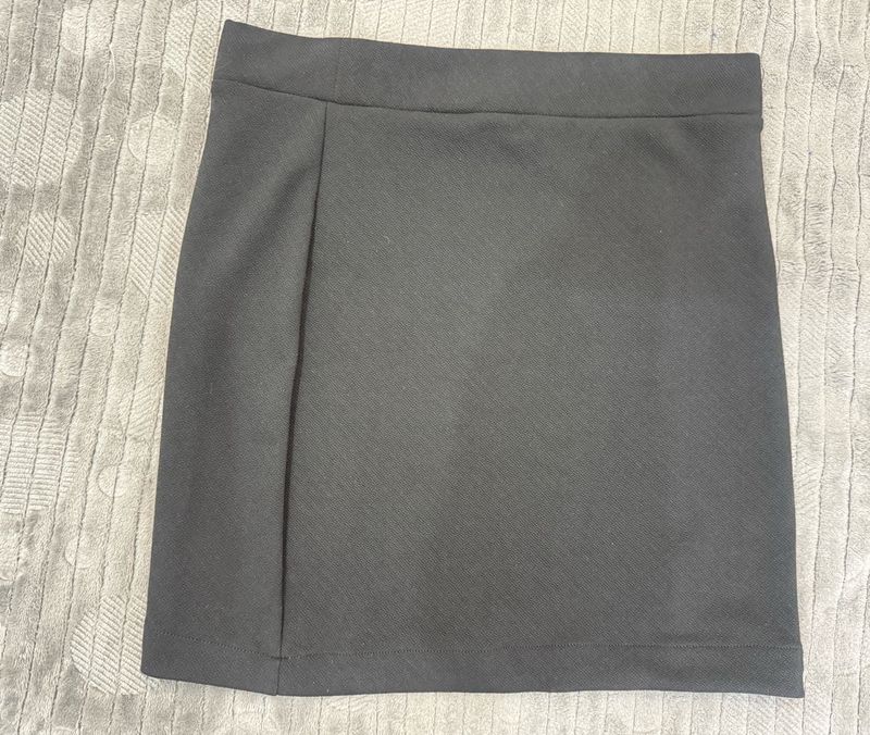 Classic black Mini Skirt