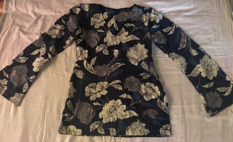 KURTI WITH BELL BOTTOM SLEEVES