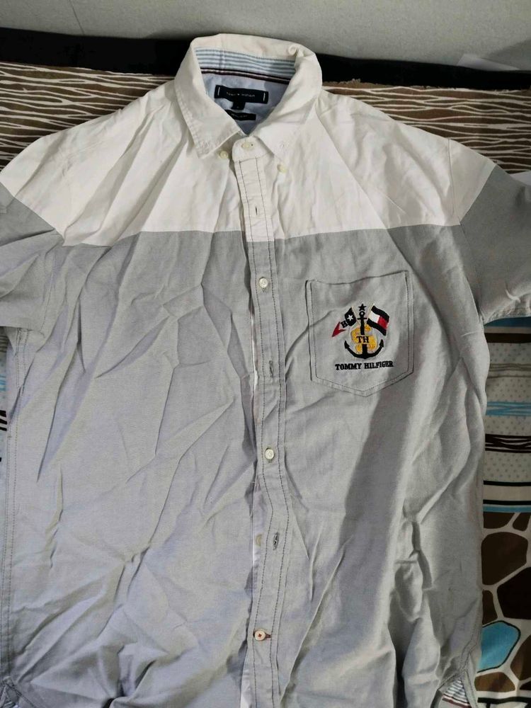 Tommy Hilfiger Two-Tone Shirt