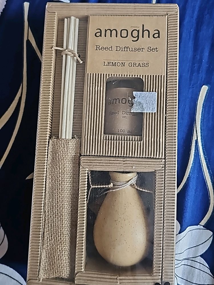 Amogha Reed Diffuser Set