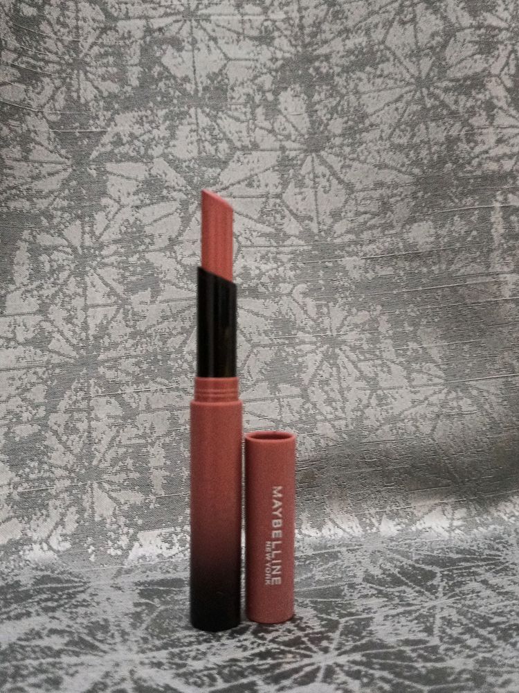 Maybelline Lipstick - Ultimatte More Buff 699