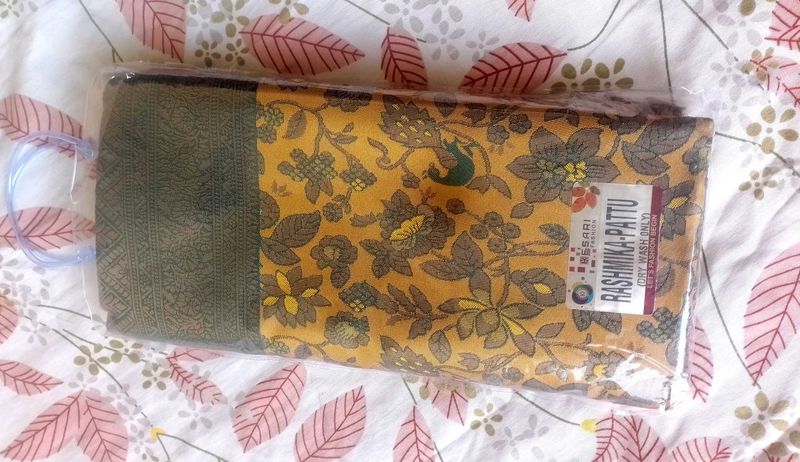 latest fancy pattu saree