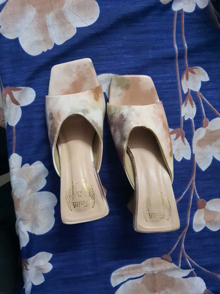 triangle block heels size 5