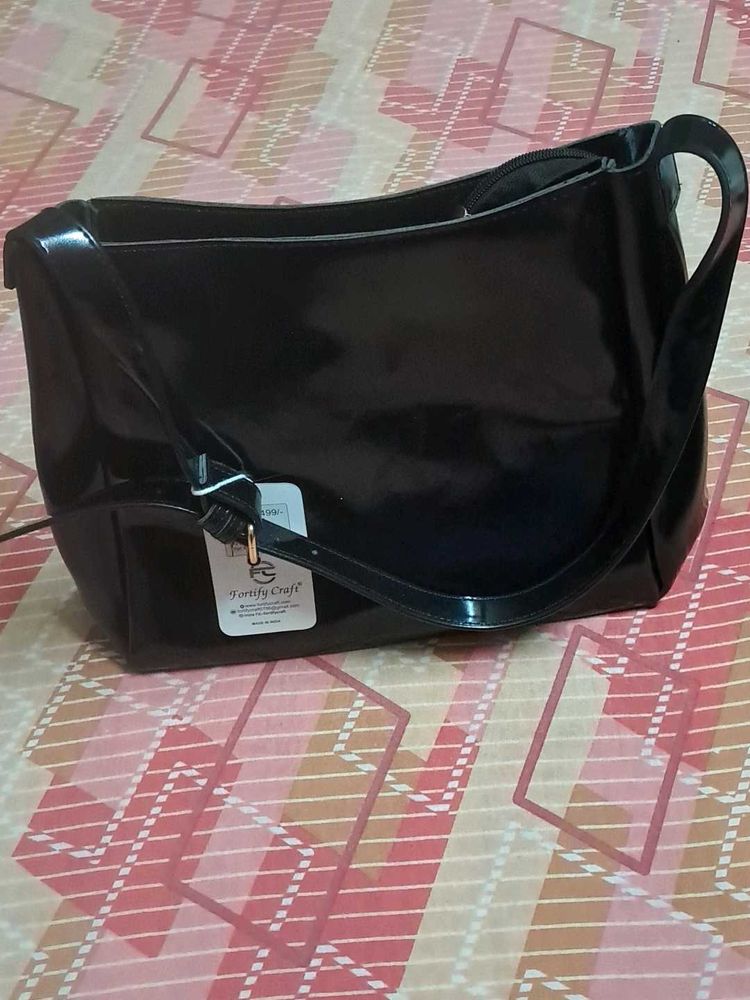 Fortify Craft Black Handbag