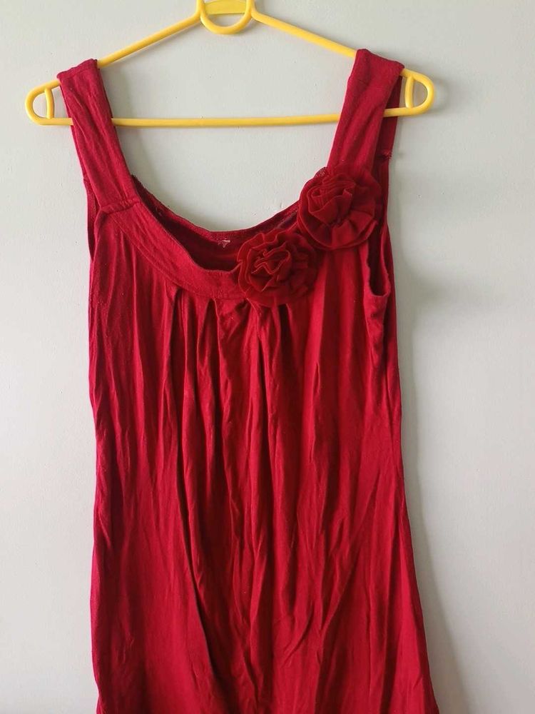 Red Sleeveless Top w/ Floral Detail
