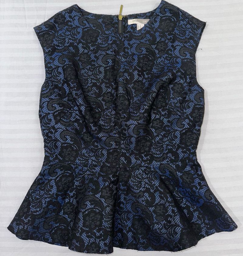Forever 21 Lace Peplum Top