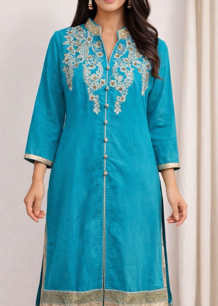 Elegant Blue Embroidered Kurta