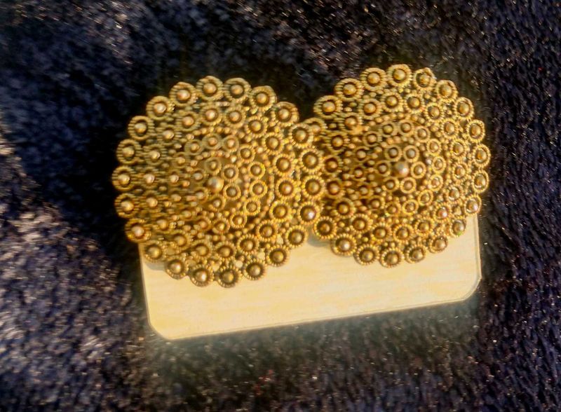 Gold Oxidised Studs