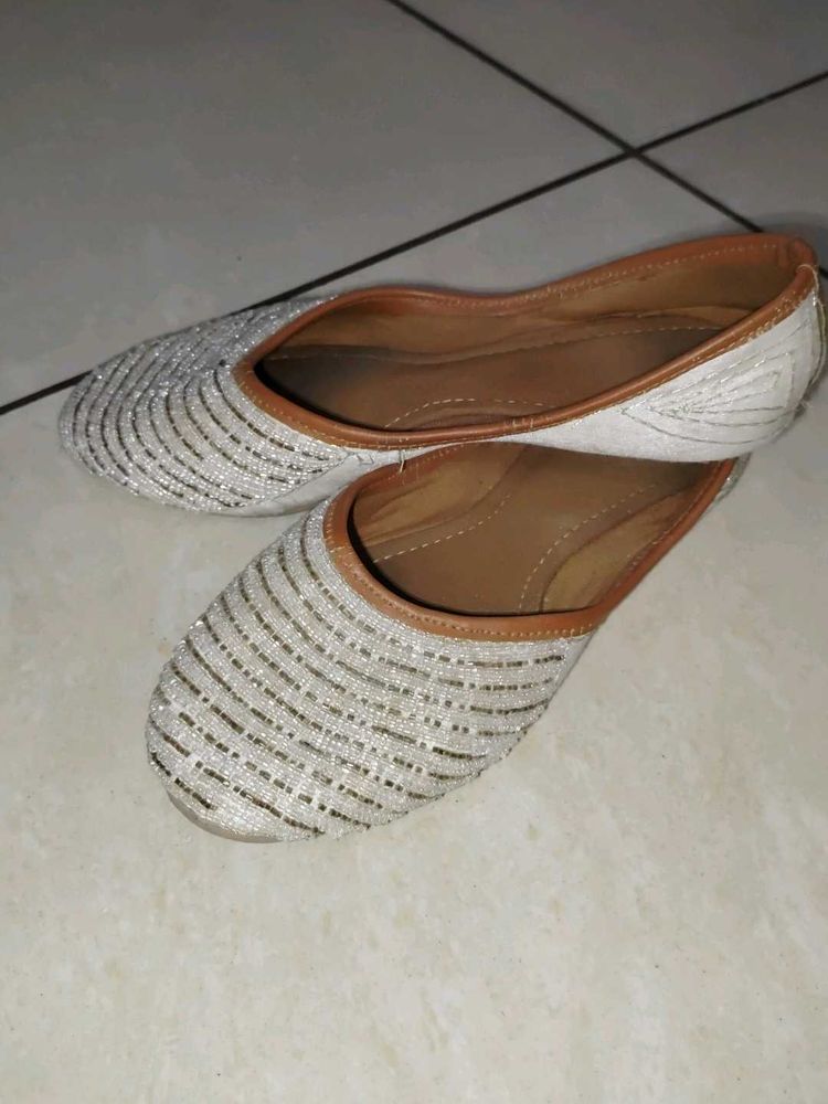 White Embellished Jutti