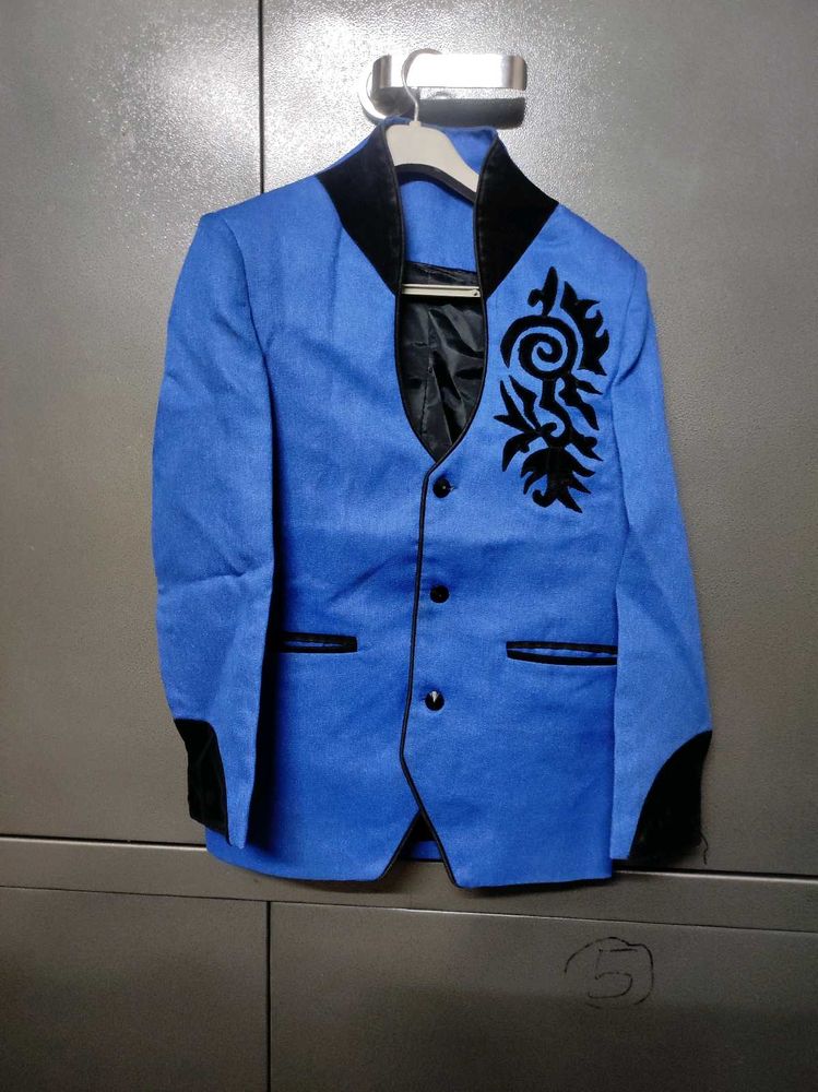 Boys&#39; Blazer With Silk Shirt
