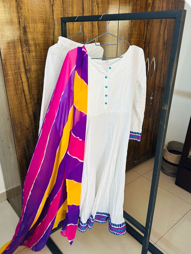 Elegant White Kurta Set