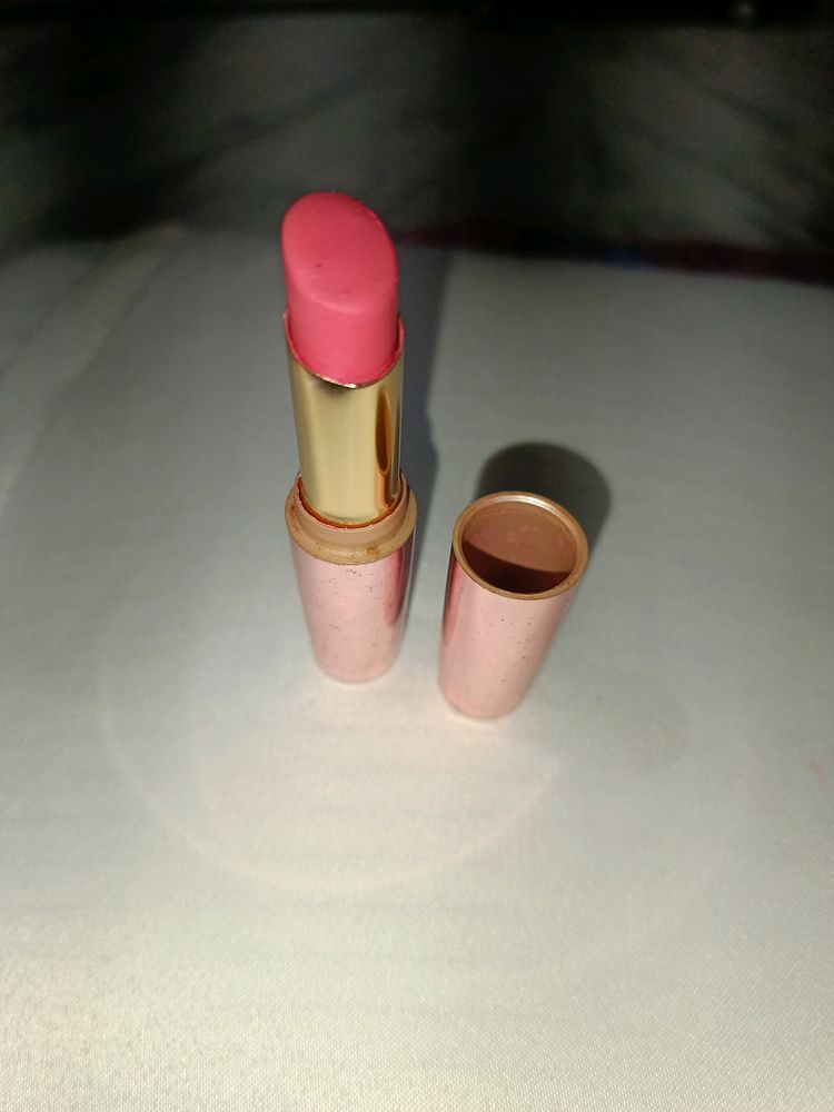 Combo Pack Lipstick &amp;Nail Paint