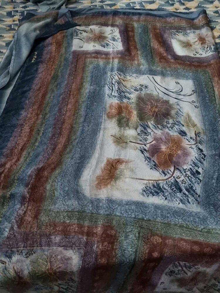 Vintage Style Crinkled Shree With Blouse