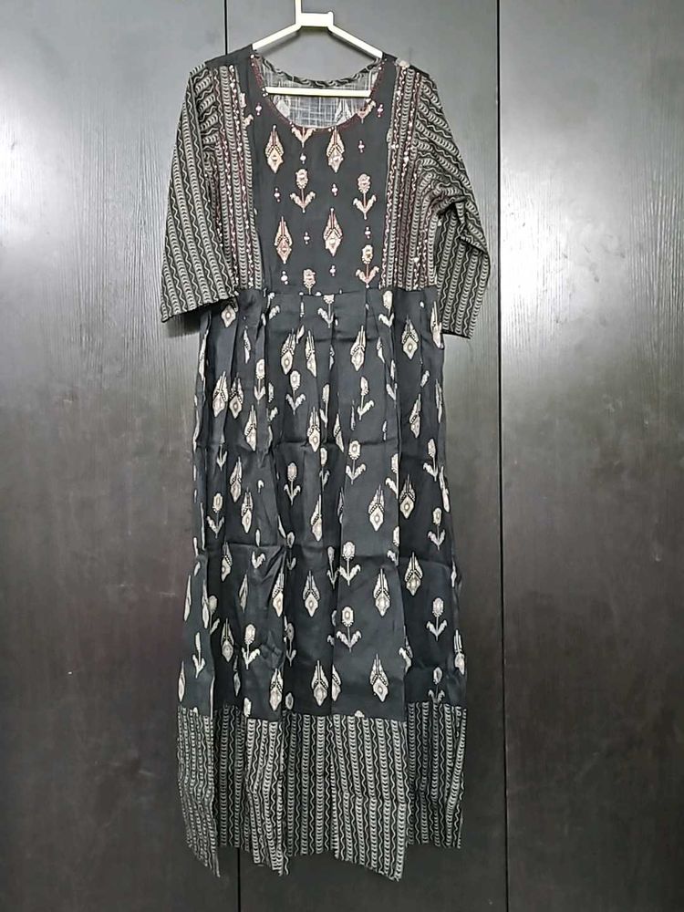 Black Foil Printed Dress With Front Chains