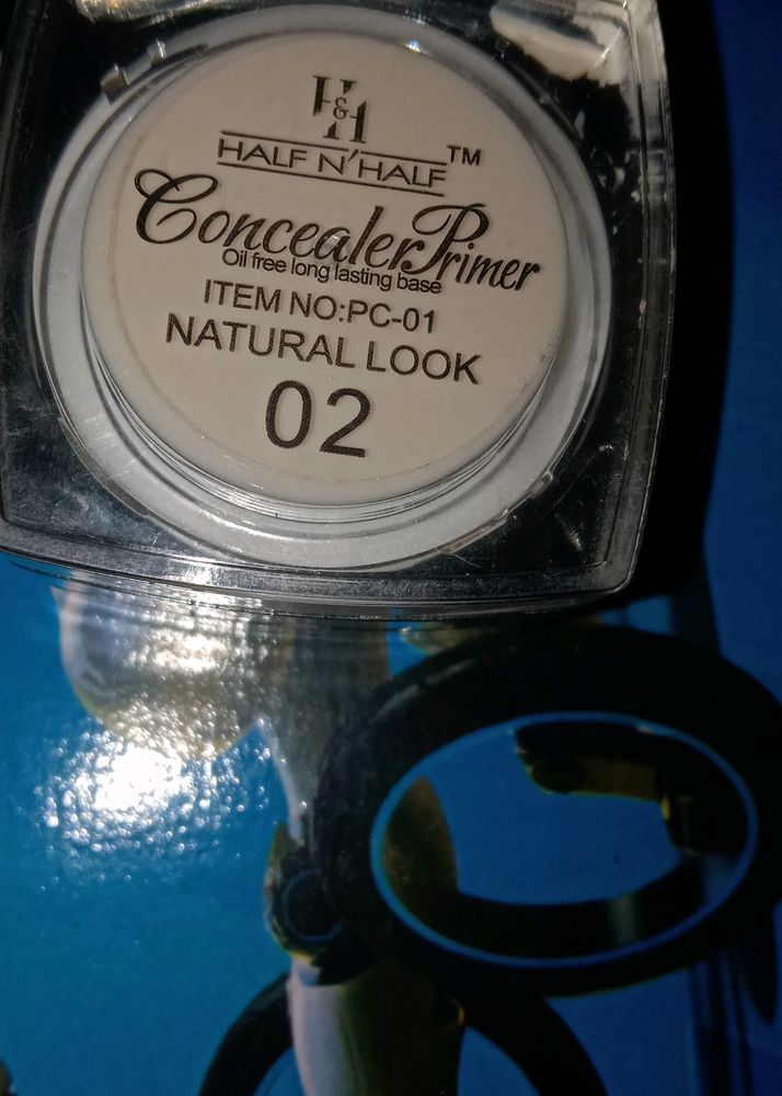 Concealer And Compact Powder