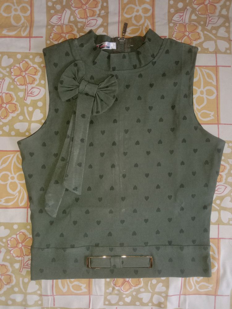 (Unused)  Cute Top 💚💚💅✨