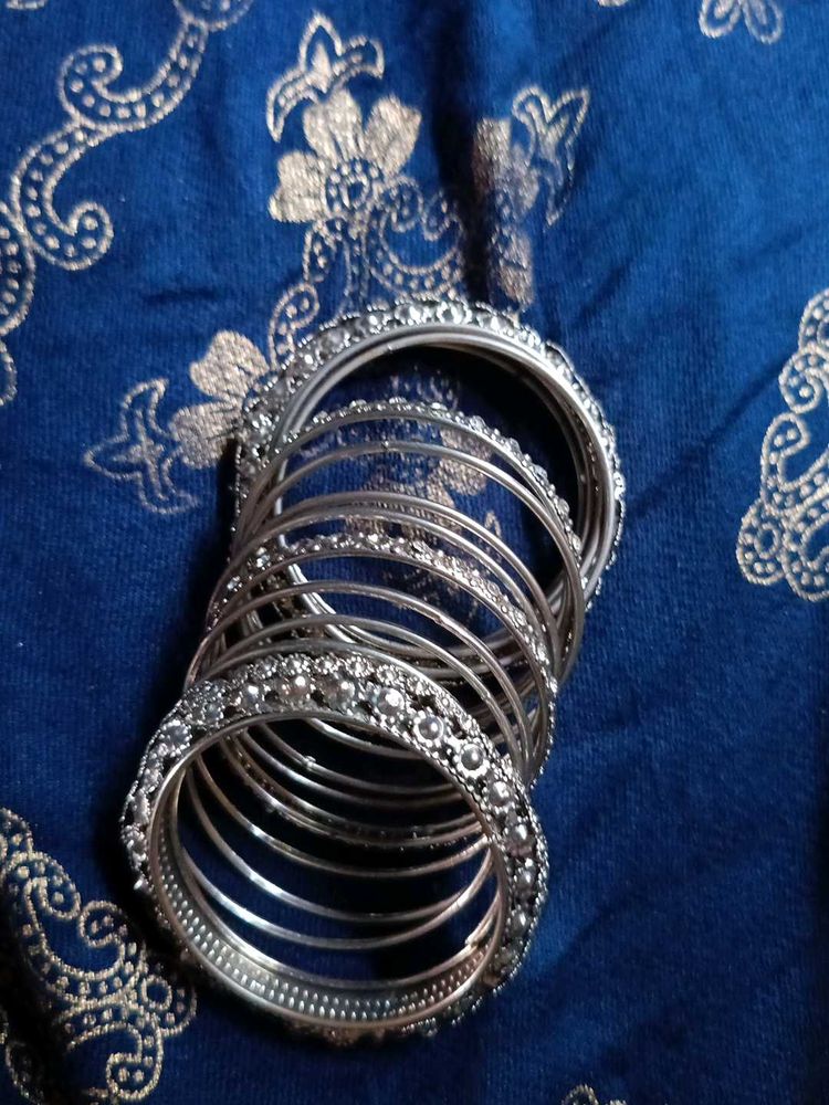 Silver Bangles 😍✨🌼.