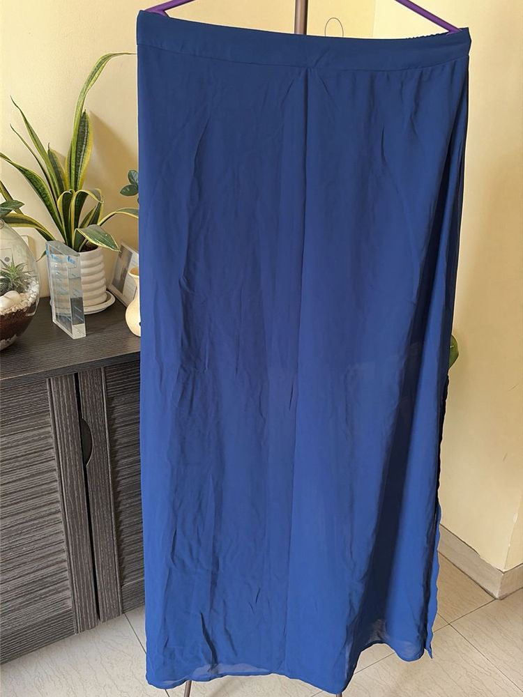 Elegant Blue long skirt with slits