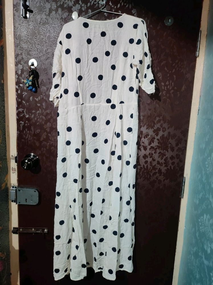 Long Polka Dotted Shrug With Front Opening