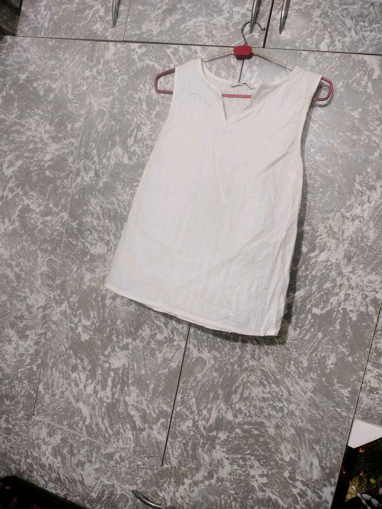 Women White Top
