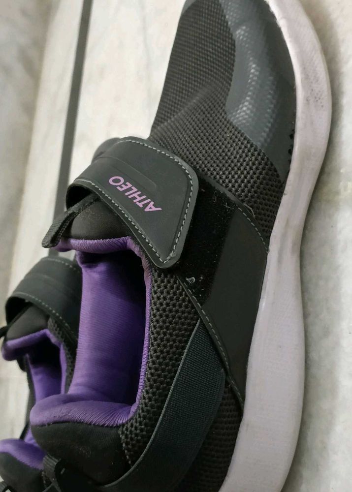 Action Shoes Athleto Size 7But Little Tightt