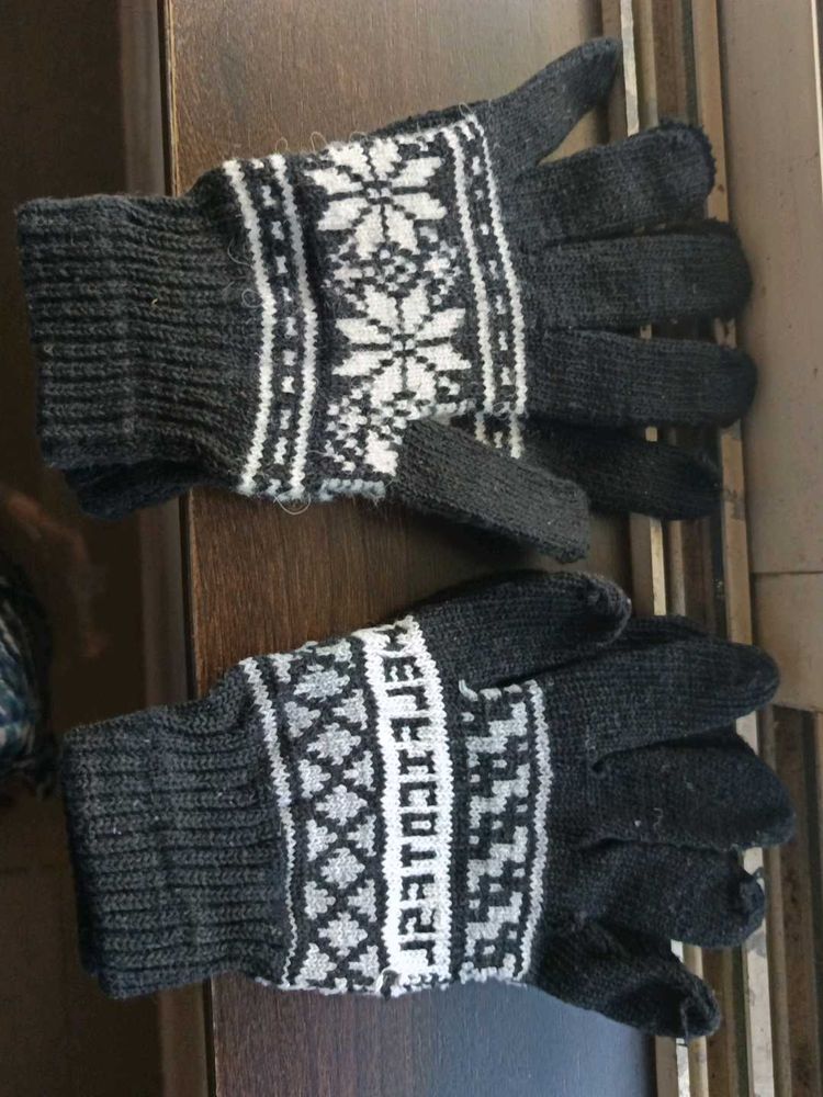 1 Pair Of Shock.. 2 Hand Shock