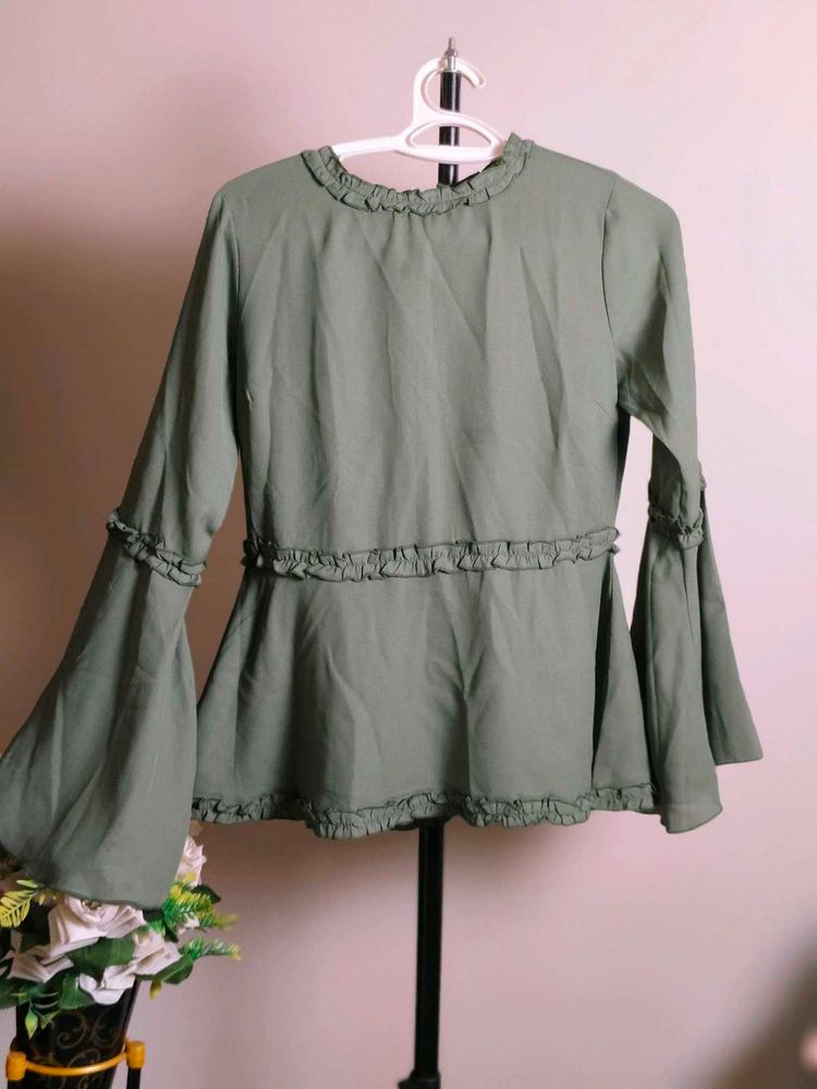 Ruffled Bell Sleeve Full top