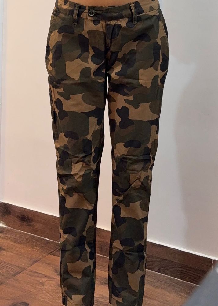 Camouflage Print Pants