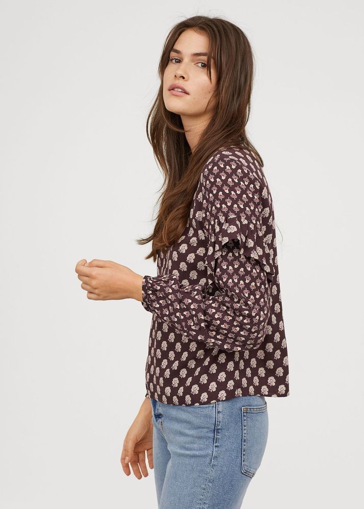 H&amp;M Crew Neck Blouses For Women