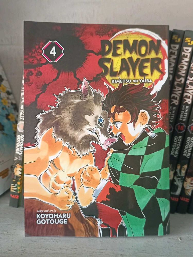 Demon Slayer: Kimetsu no Yaiba Vol. 4