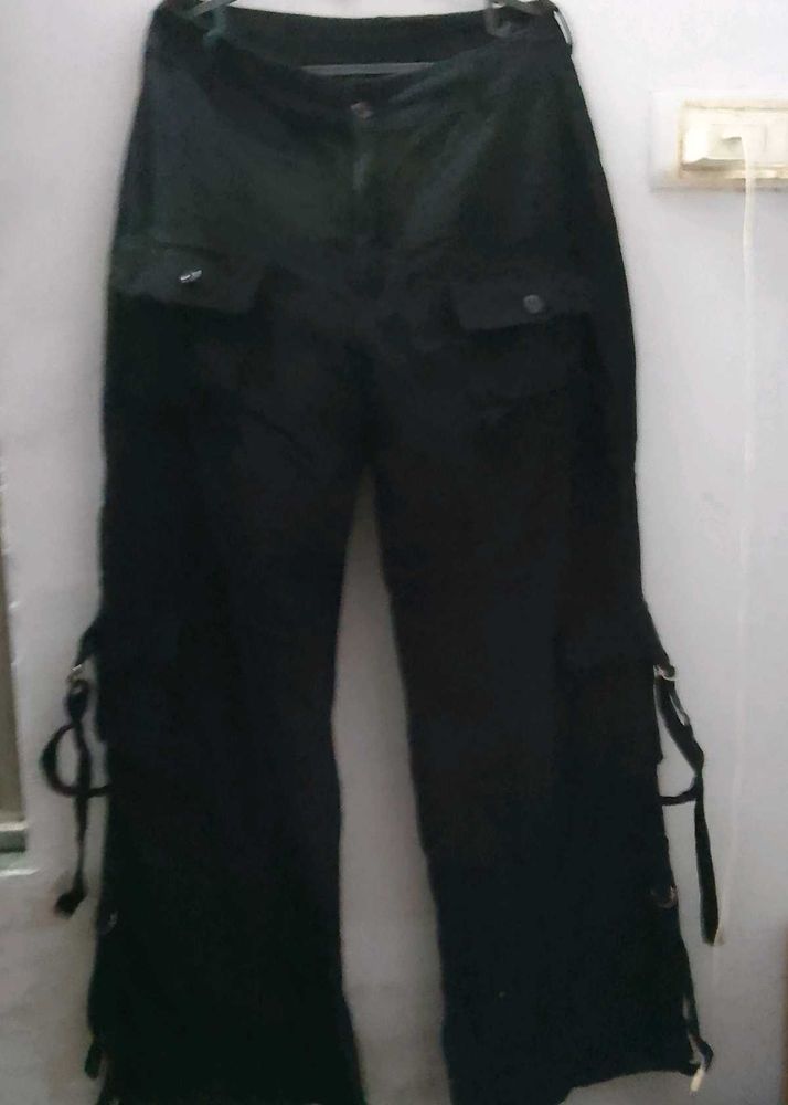 NEWME UTILITY CARGO PANTS