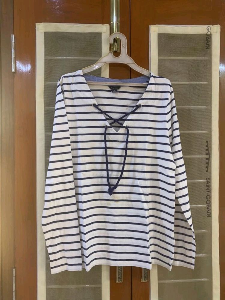 Nautica Brand Tshirt