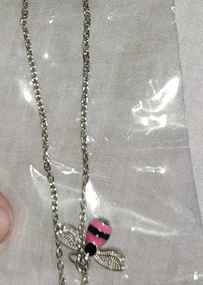 Cute Bee Pendant Necklace