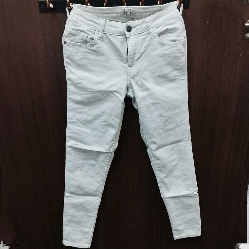 Light Wash Denim Jeans