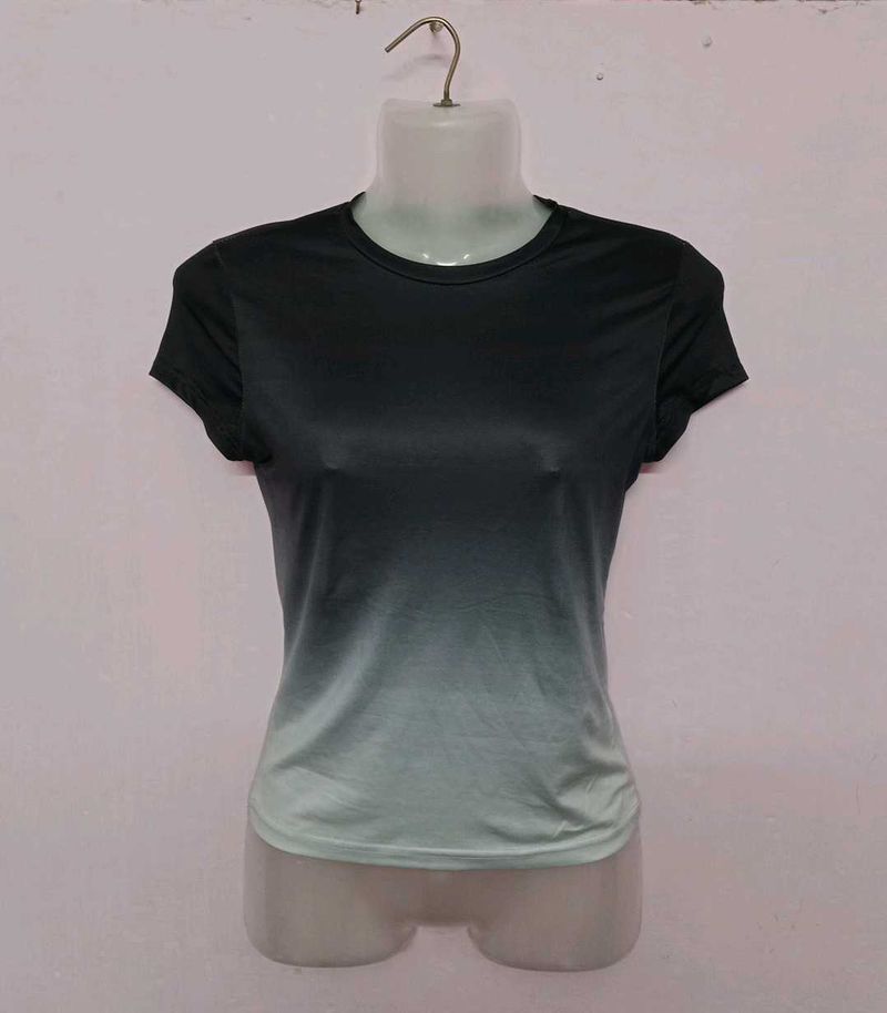 Women&#39;s Fitted Top