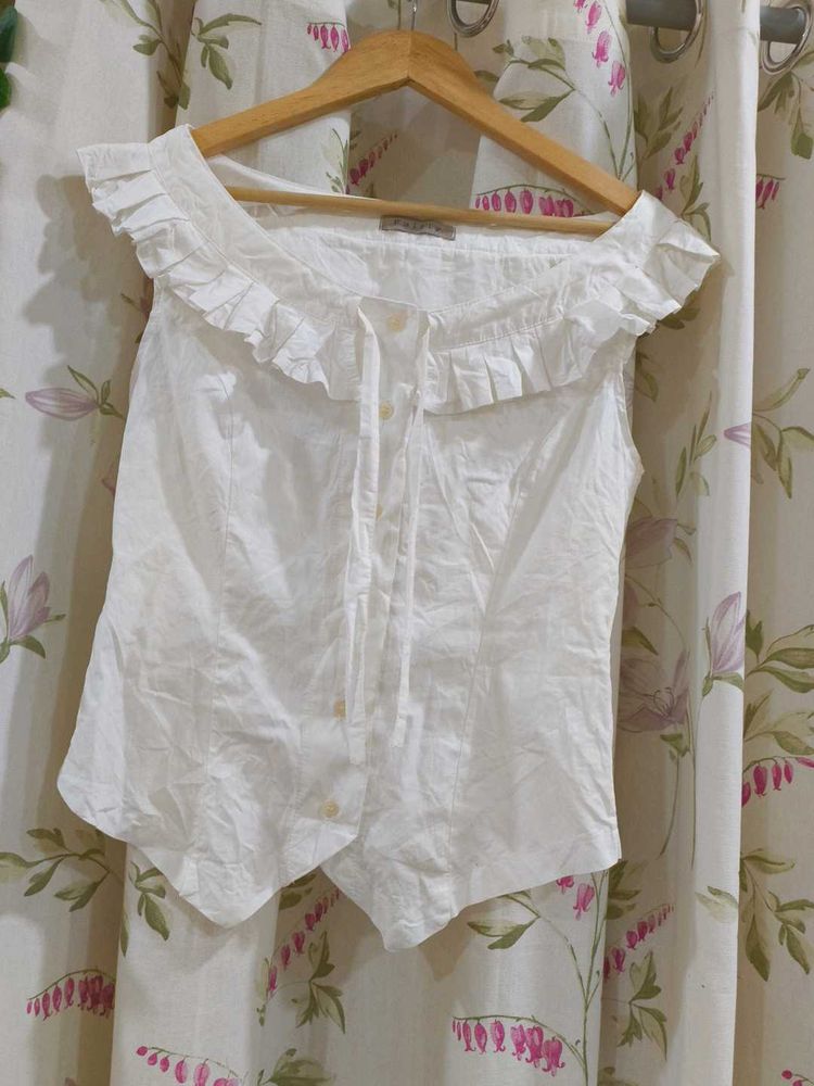 Ruffle Detail Top pyoer cotton white