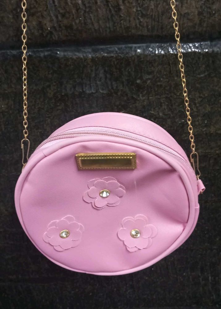Women&#39;s Sling Bag 🛍️