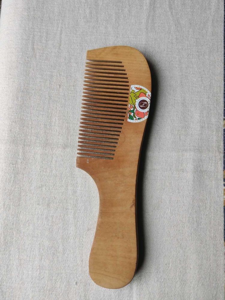 Stylish Looking Unused Wooden Comb