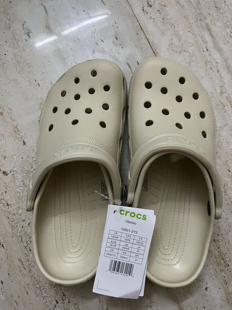 Crocs Classic Clogs