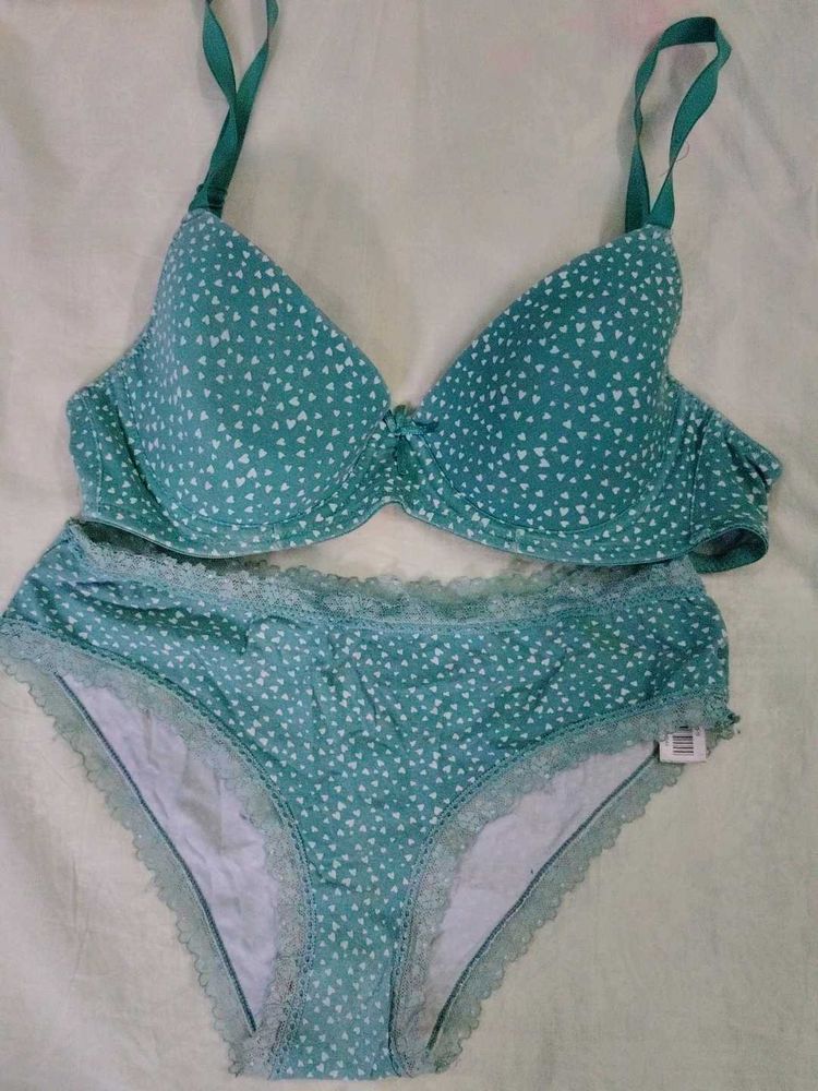 Cute Turquoise Heart Lingerie Set