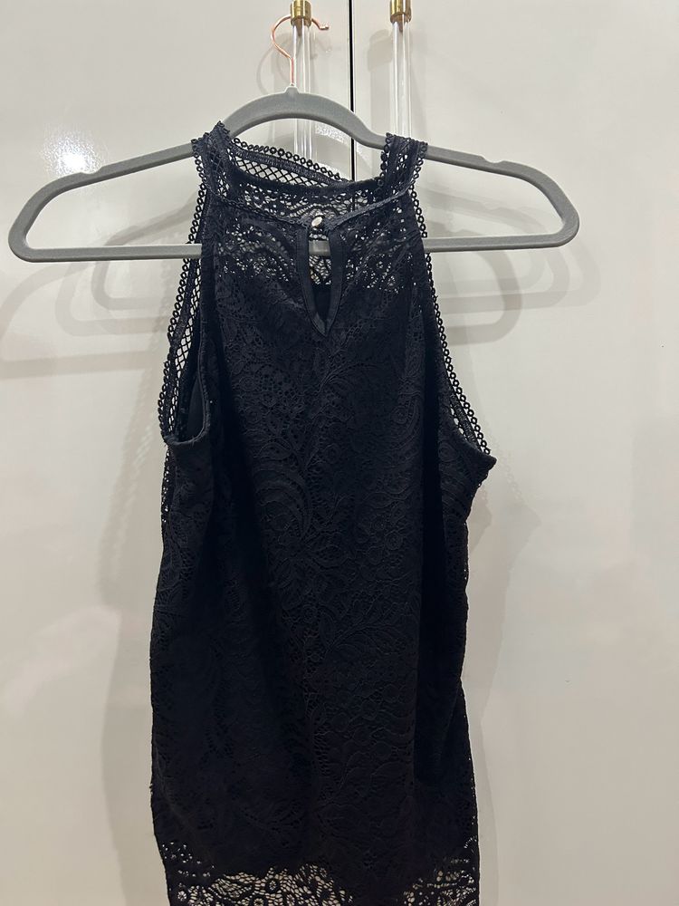 Fratini Lace Sleeveless Top
