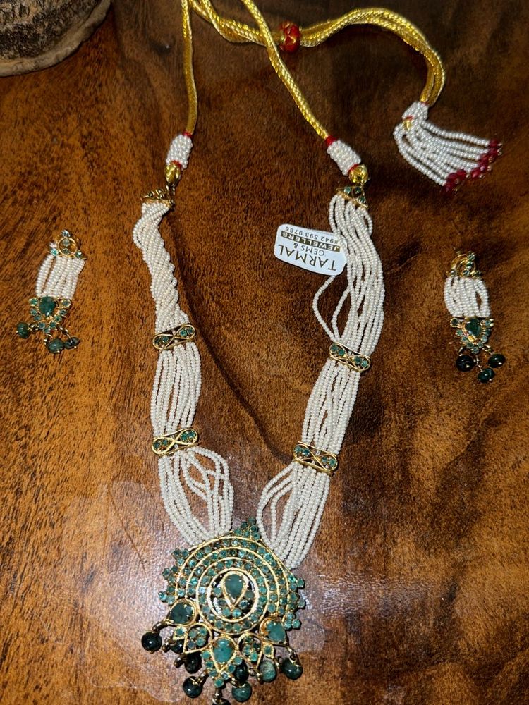 Necklace &amp; Earring Set